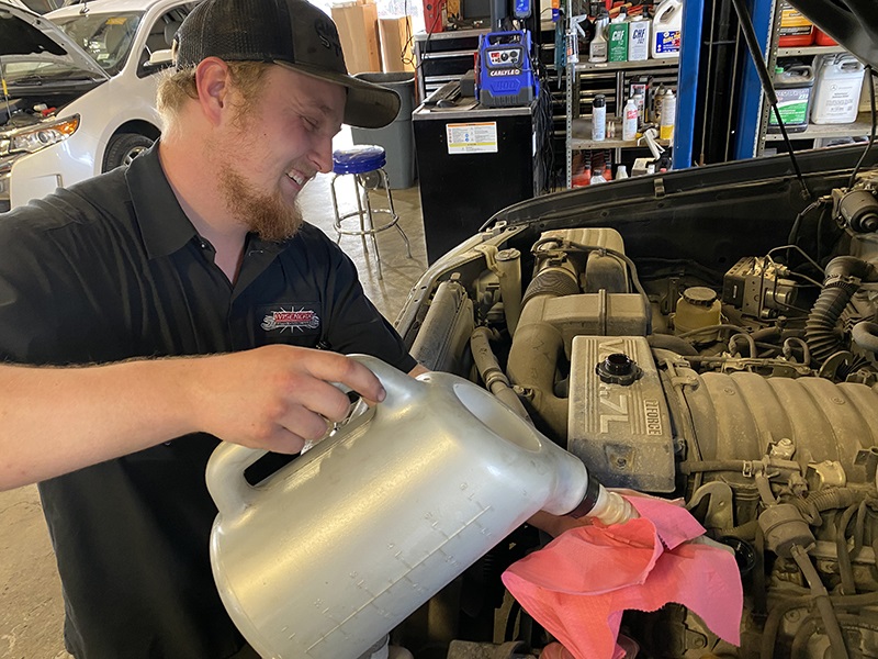 Professional Car Fender Repair vs. Full Replacement: What to Expect