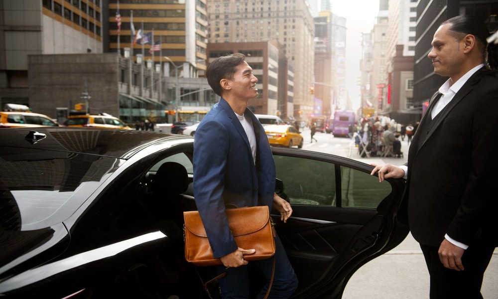 How Corporate Car Rental Supports Business Travel Needs in Singapore